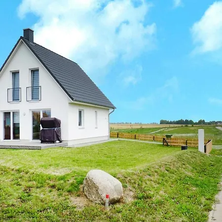 Holiday home De Poeler Drift *